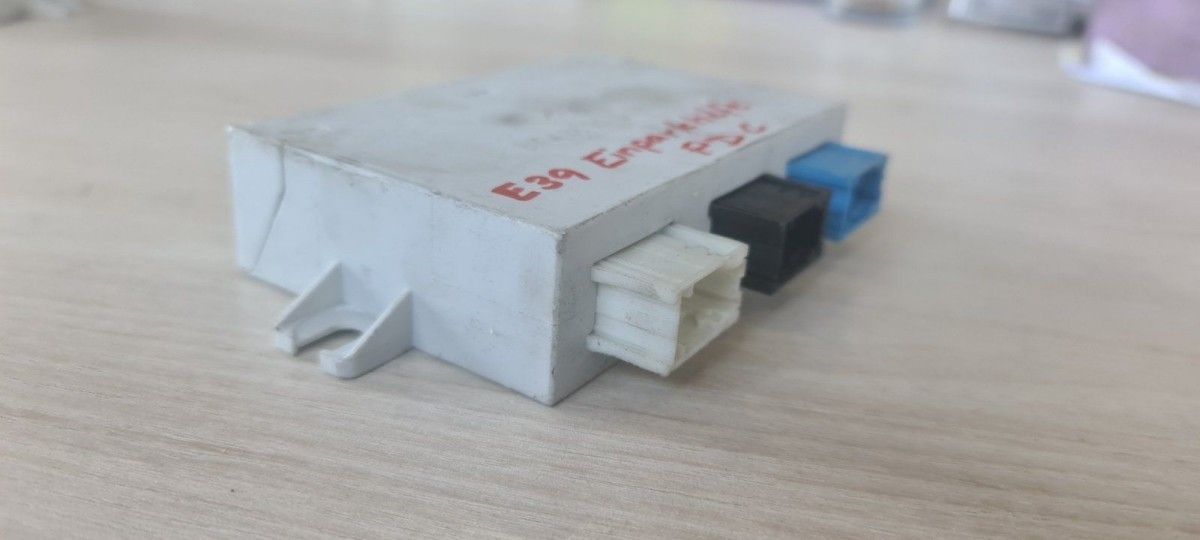 BMW E39 Steuergerät PDC Einparkhilfe 6921414