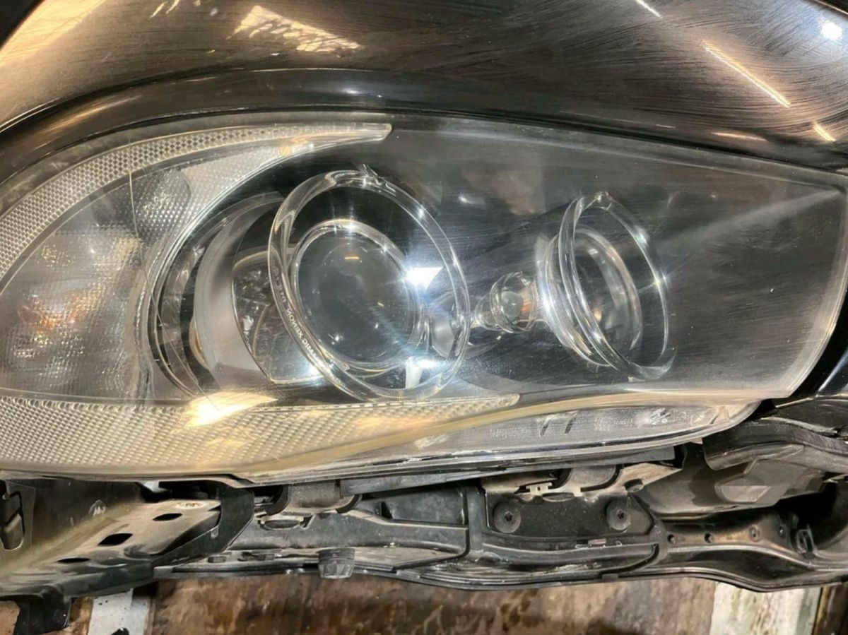 BMW E90 E91 M-Front Stoßstange Kühler Scheinwerfer