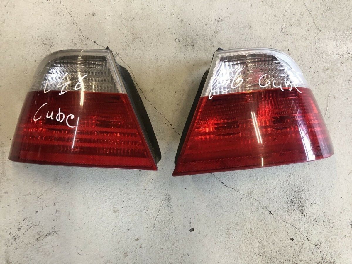 BMW E46 Coupe RÜCKLEUCHTE Heckleuchte Rücklicht außen