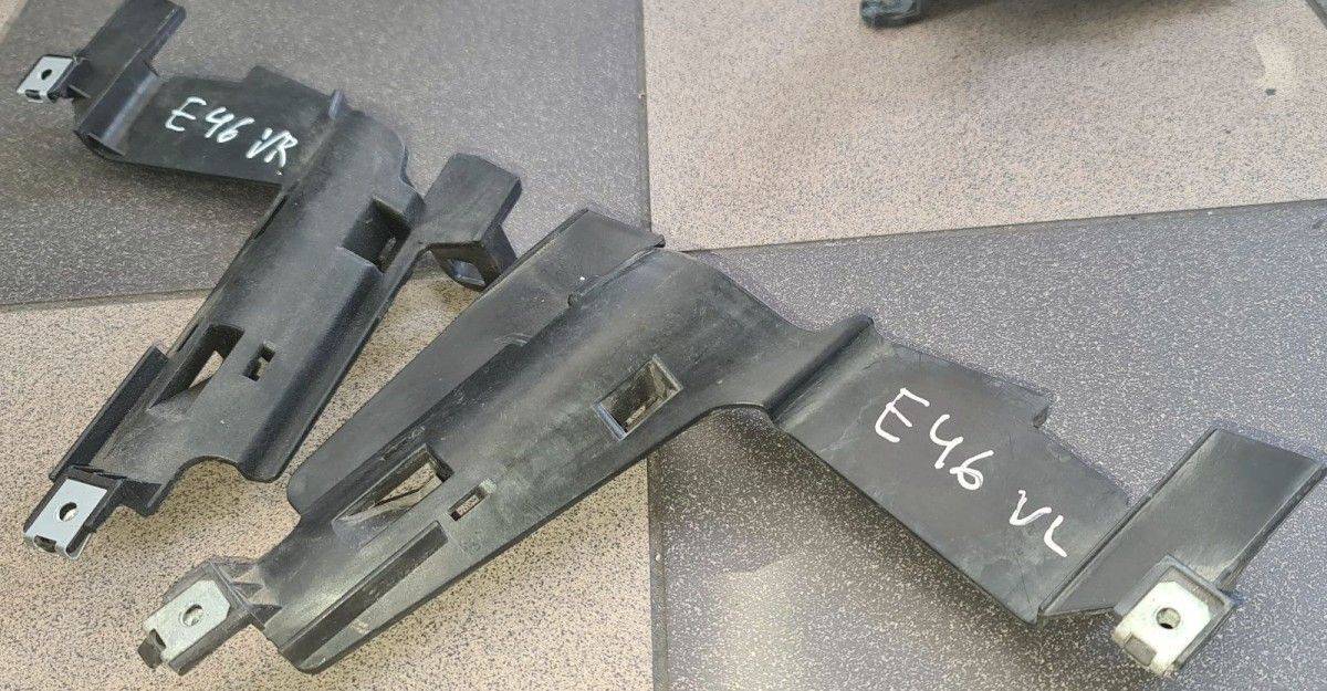 BMW Original E46 Scheinwerfer Halter Rechts oder Links