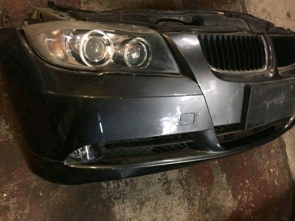 BMW E90 mit Xenon Scheinwerfer Stoßstange