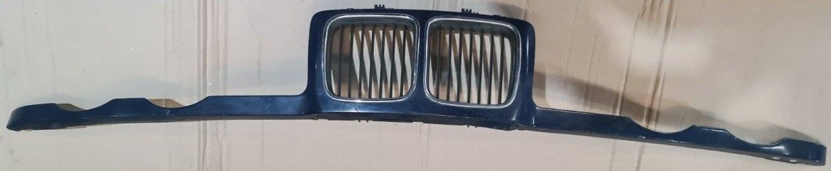 BMW Original E34 Nierenblech mit Grill