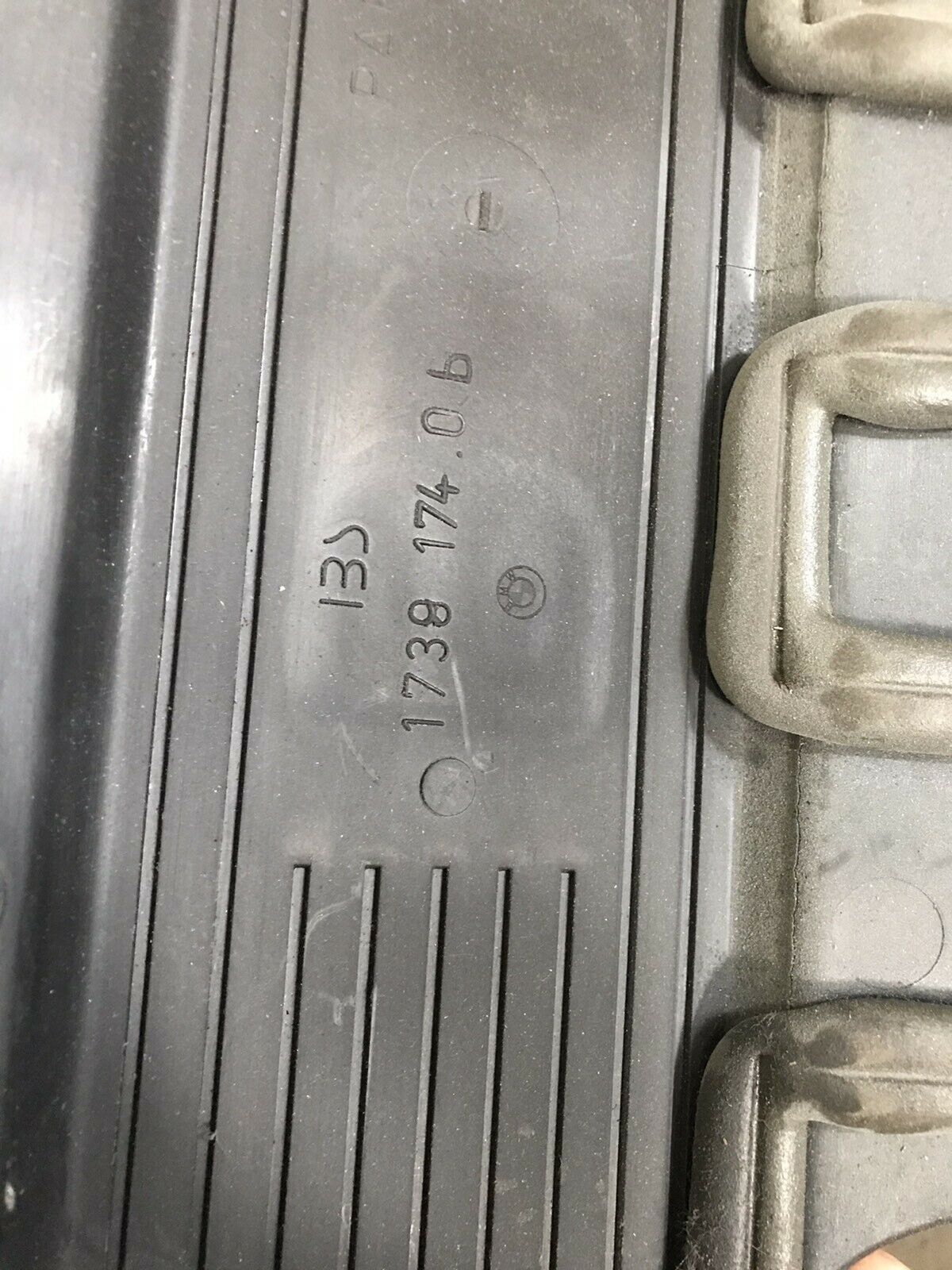 BMW Original 3er E36 E34 Motorabdeckung OE 1739174