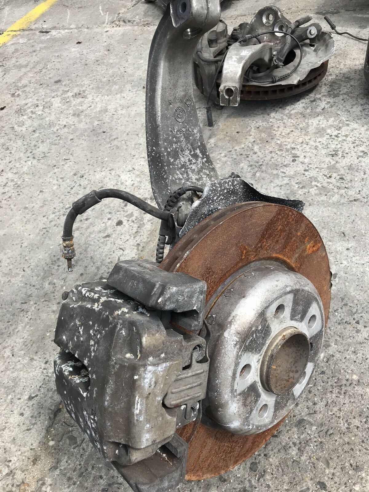 BMW Original 5er F10 F11 Achsschenkel/ Radnabe L&R