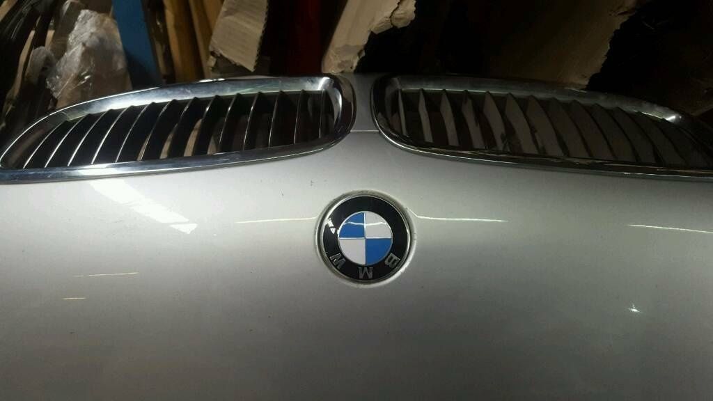 BMW Original E65 Motorhaube in Silber in ein guten Zustand