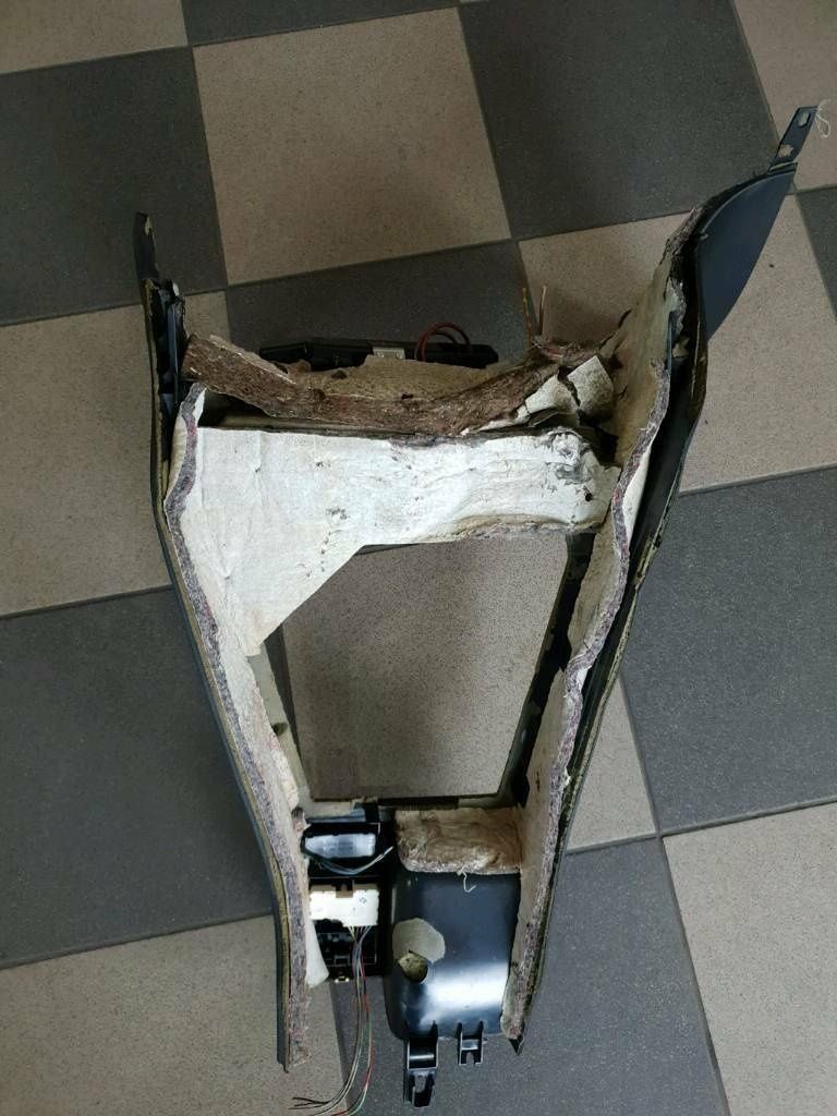 BMW Original E32 E34 Mittelkonsolle mit Fensterschalter