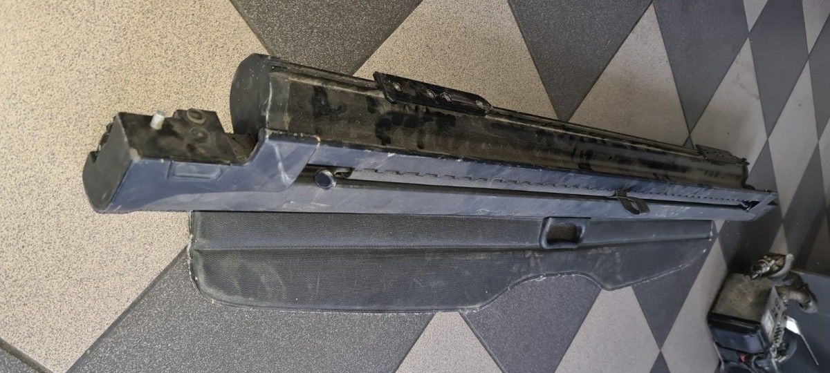 BMW E39 Touring Laderaumabdeckung Laderaumrollo mit Trennnetz