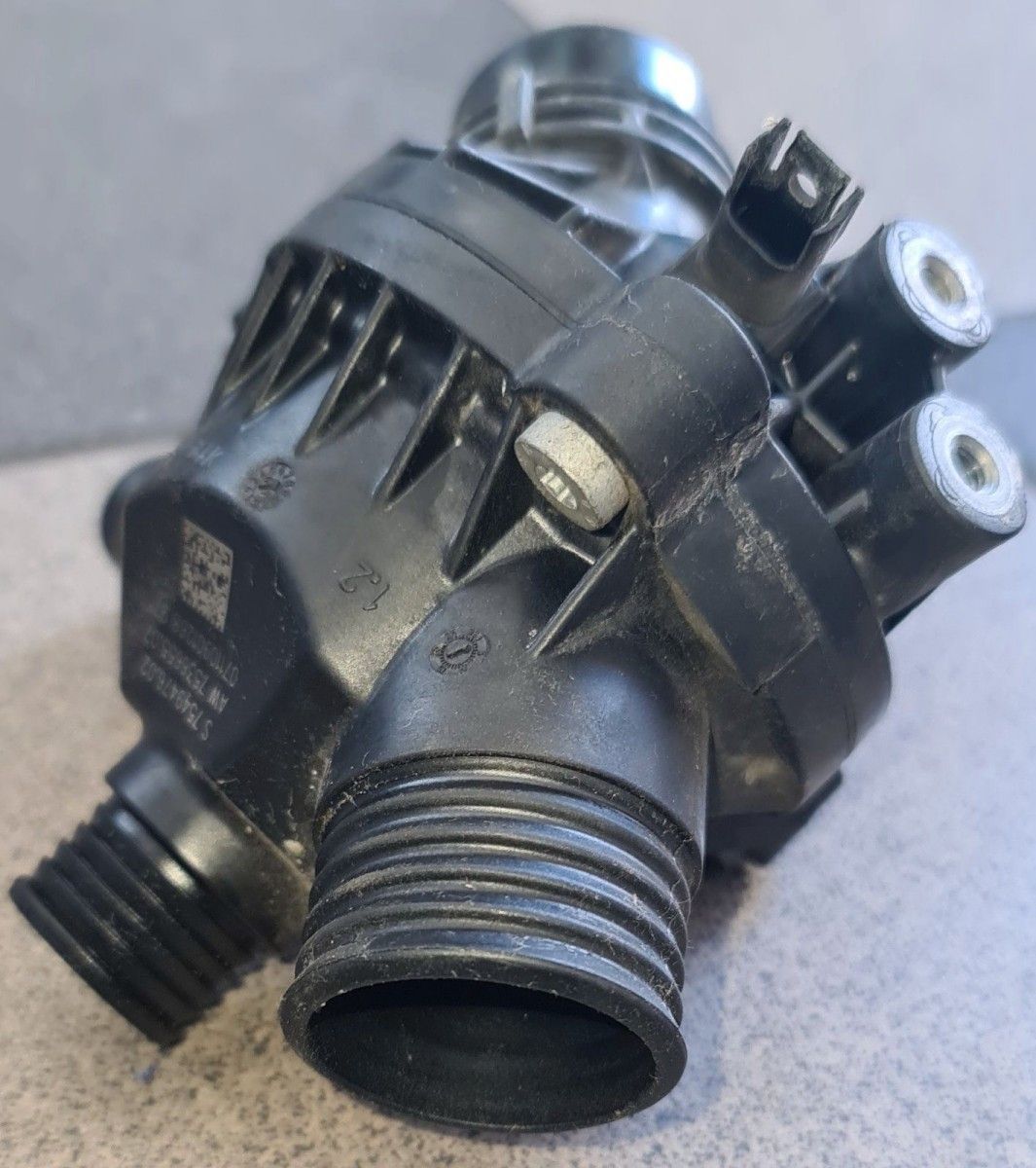 BMW Original E60 E61 E90 Thermostat