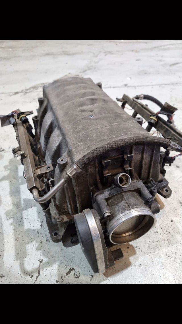 BMW E65 E66 Ansaugkrümmer Ansaugbrücke mit Einspritzdüsen