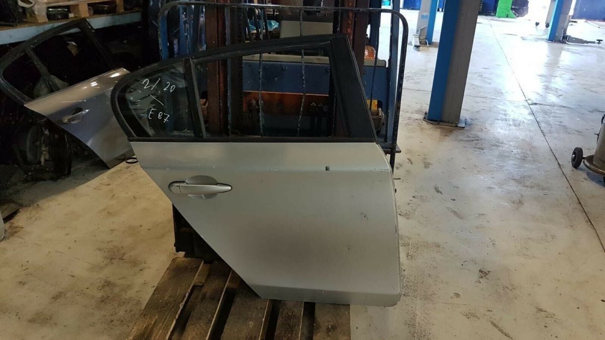BMW 1 er E87 LCI Fahrerseite Tür hinten rechts