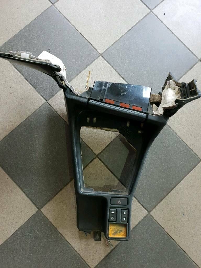 BMW Original E32 E34 Mittelkonsolle mit Fensterschalter