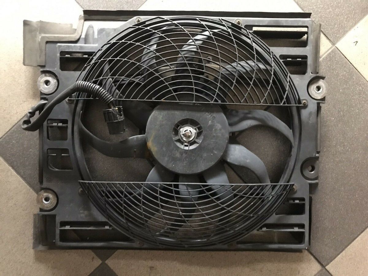 BMW Original 5er E39 Kühlerlüfter OE 8370993