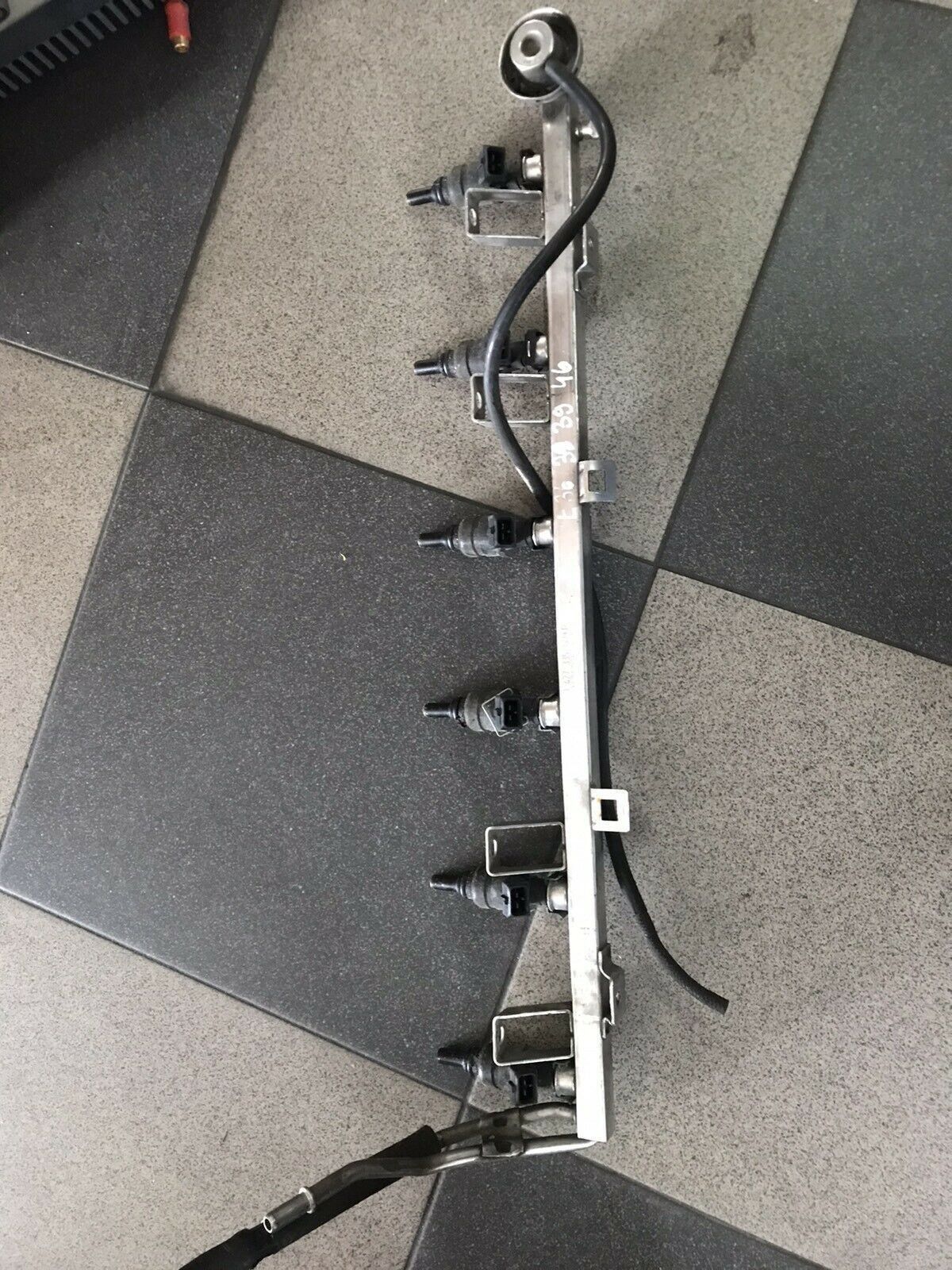 BMW Original E36 E38 E39 Einspritzleiste & Düsen OE 1427335