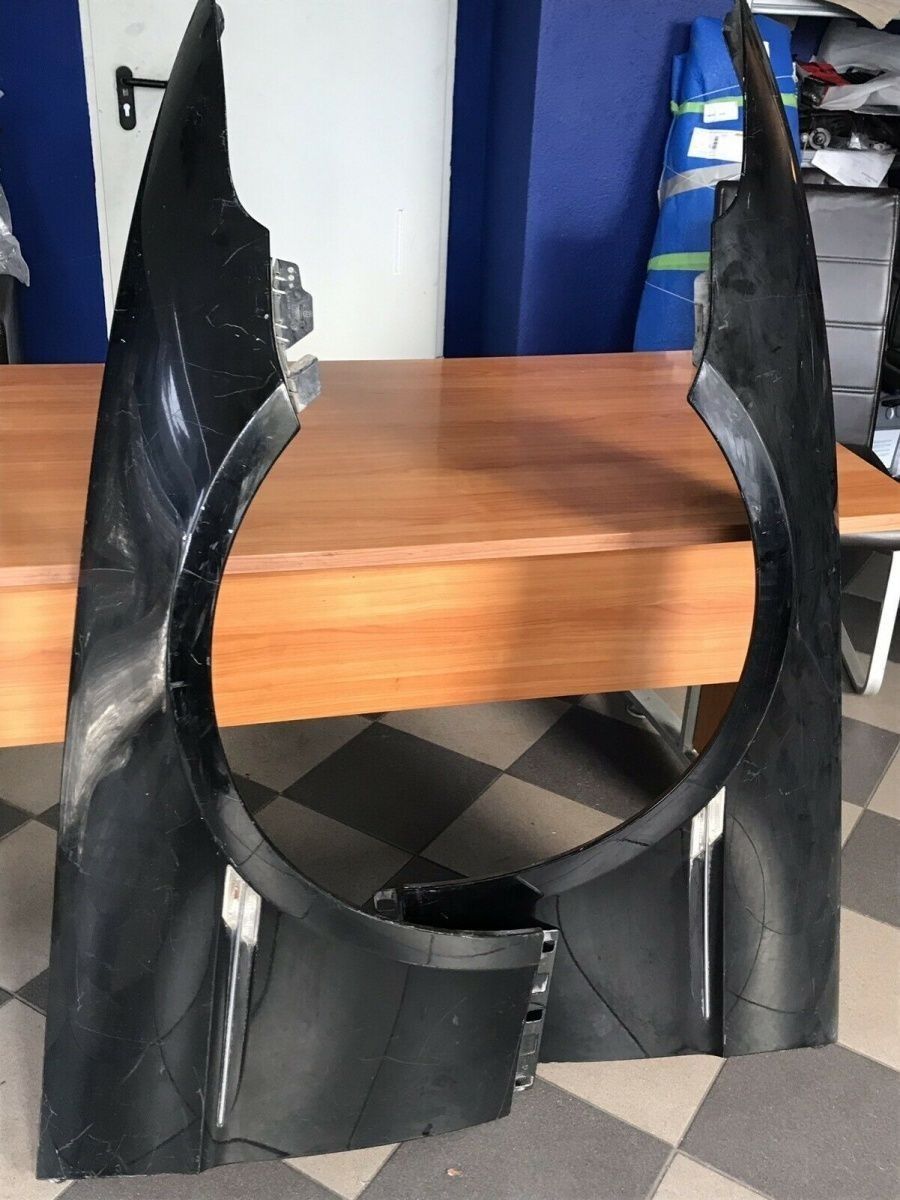 BMW E63 E64 Kotflügel vorne Rechts oder links in Schwarz