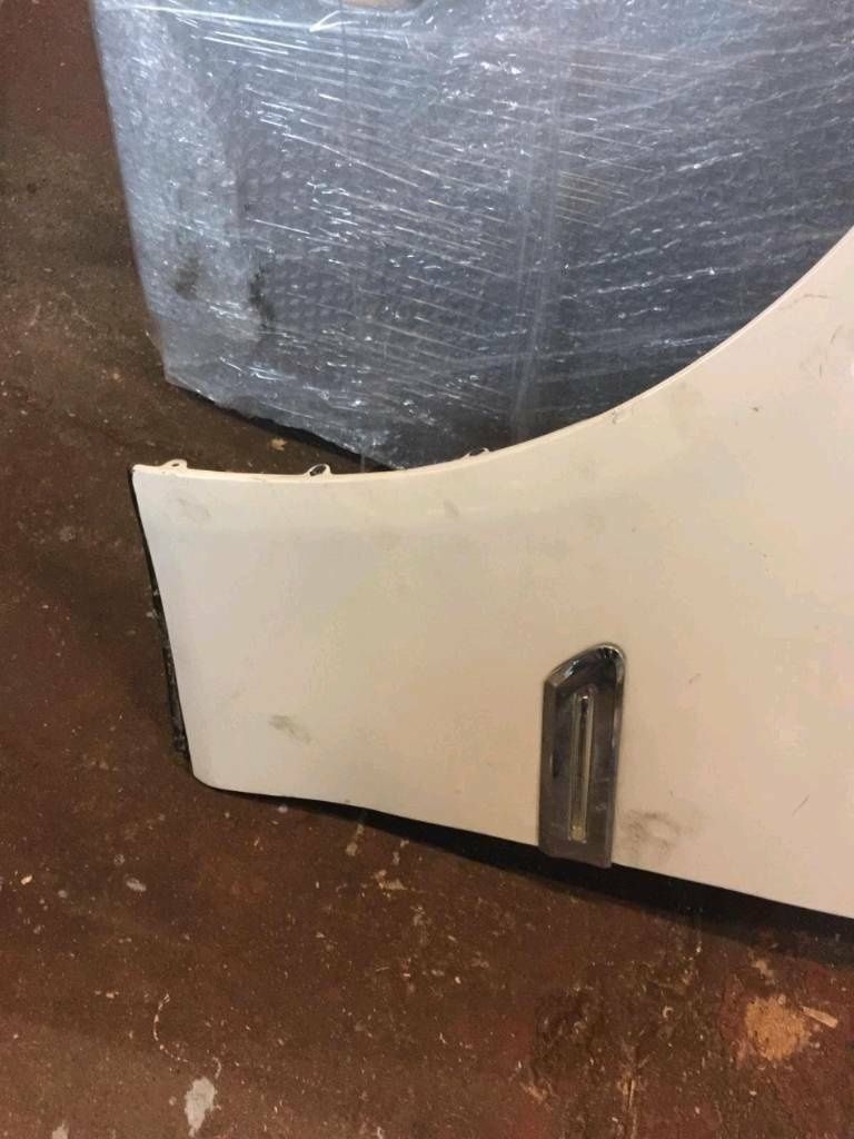BMW F01 F02 Original Kotflügel Faherseite vorne Links