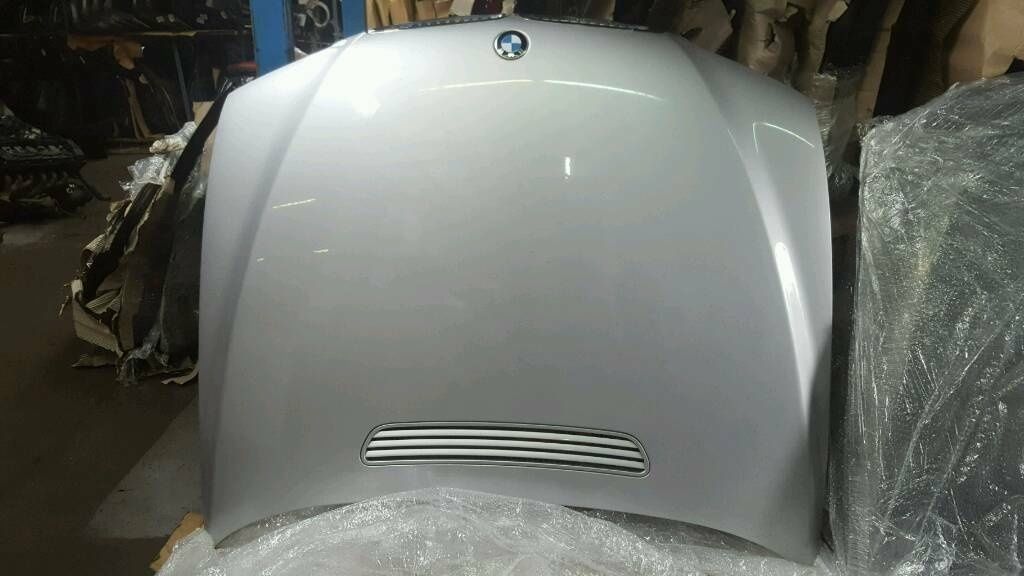 BMW Original E65 Motorhaube in Silber in ein guten Zustand