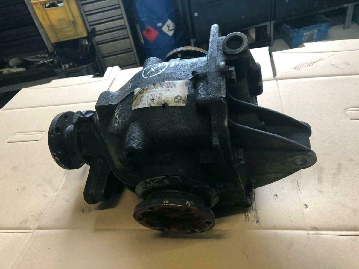 BMW Original E46 Differential Aufsatz 3,91,sehr guter Zustand,