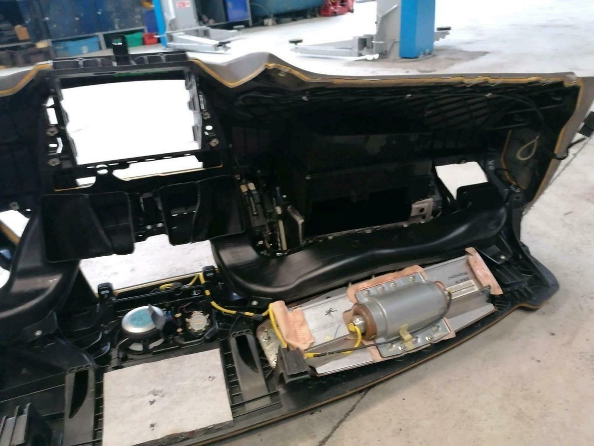 BMW Original Armaturenbrett für X5, X6 in Top Zustand.