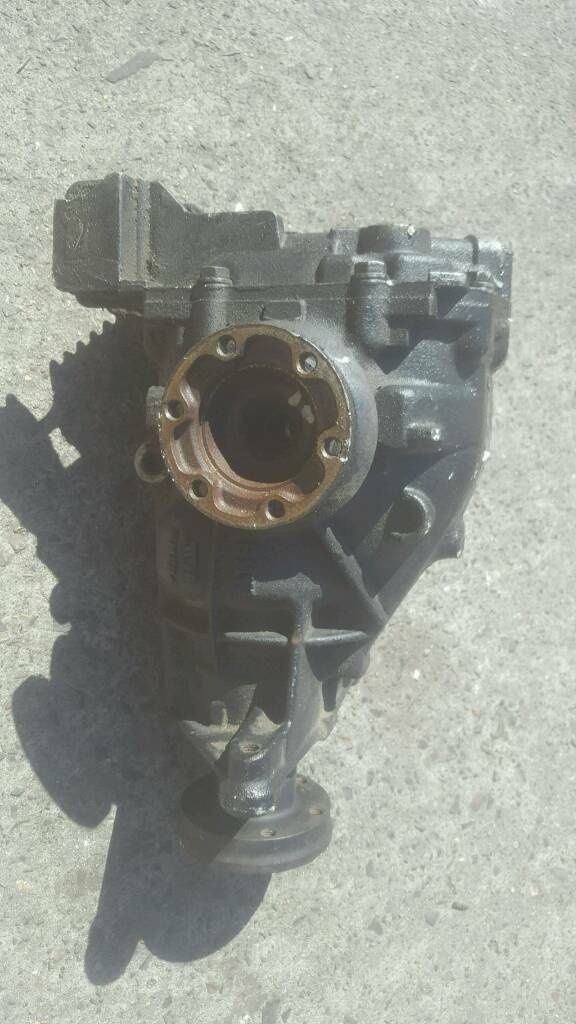 Original BMW E60 Differential 0.4   BM 004