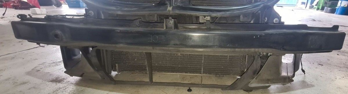 BMW original E90 lock carrier complete with radiator package