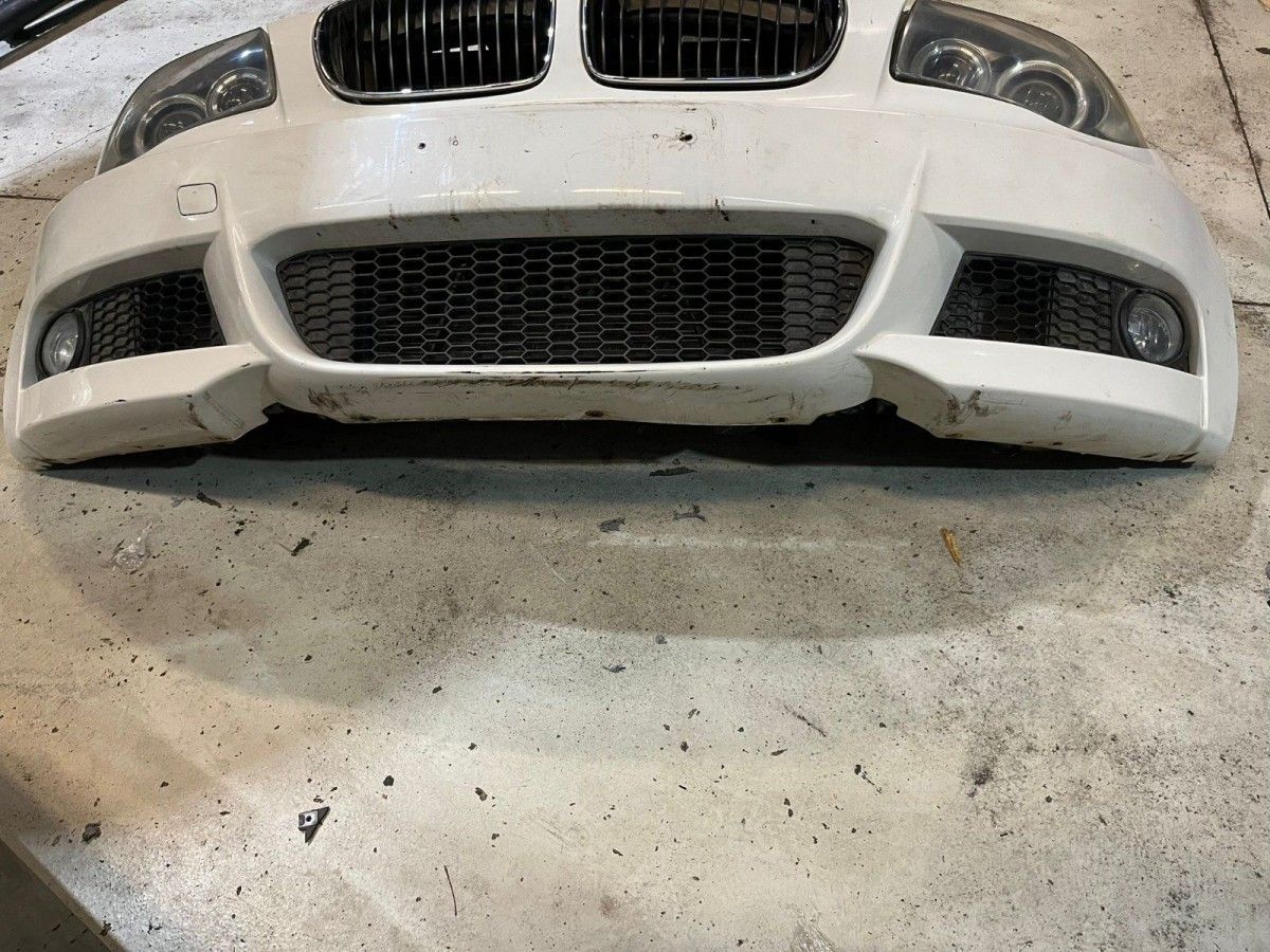 BMW E81 E82 E87 E88 M Front Stoßstange Scheinwerfer Kühler