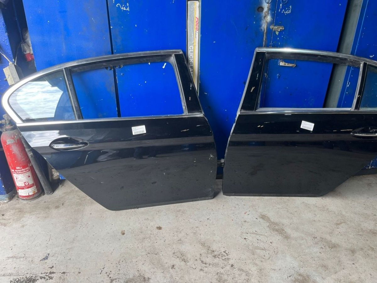 BMW original G30 G38 rear door left or right