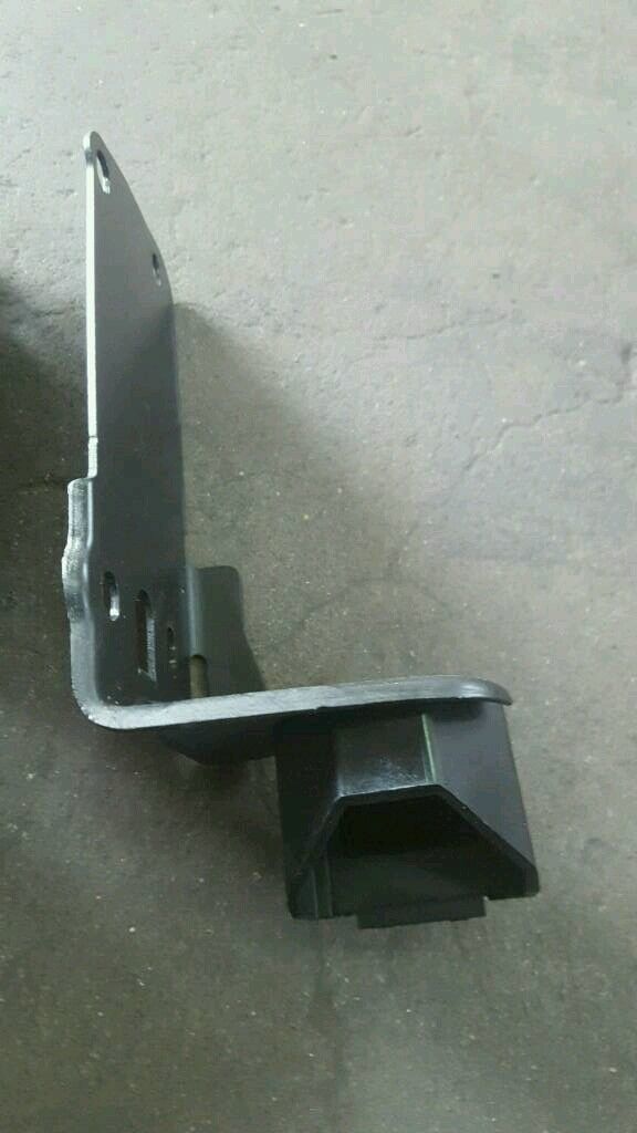 BMW Original E90 E91 Radiator Holder Carrier Right Left 81109-08