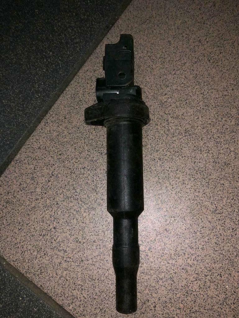 BOSCH IGNITION COIL + SPLIT CAP BMW 8647689-01 0221504470