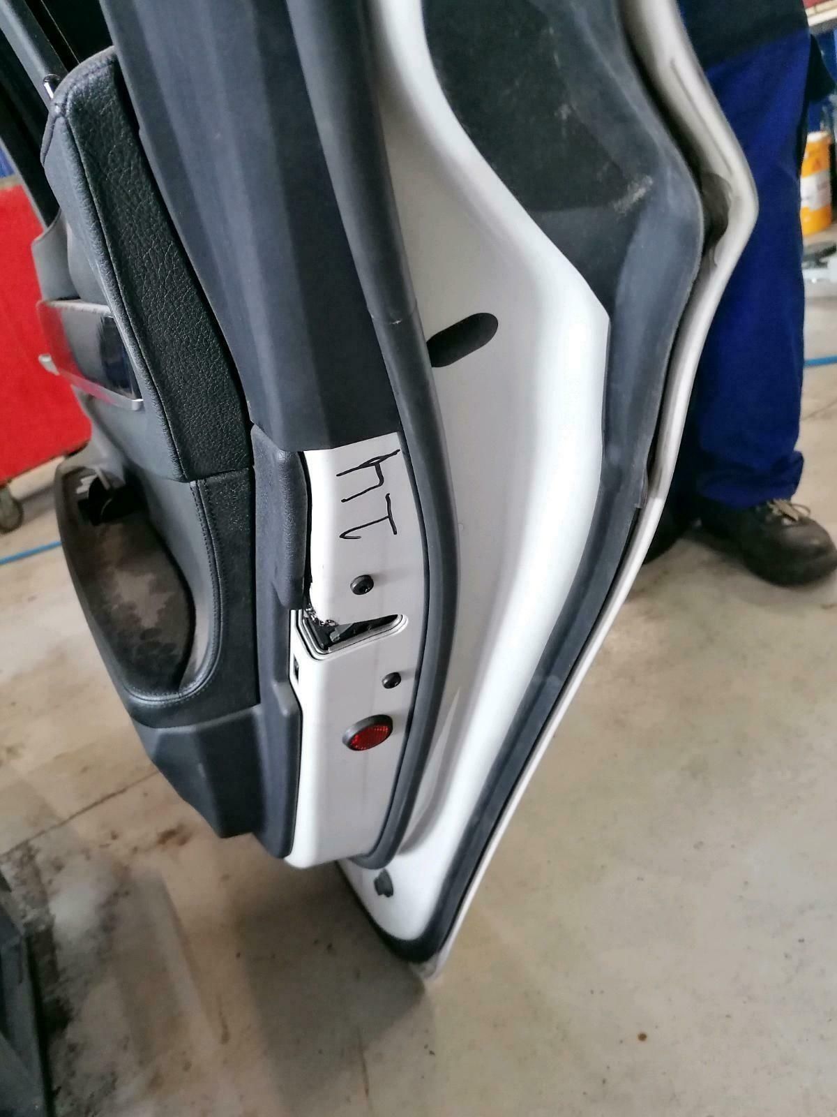 BMW original F01, F02 rear right door in good condition, 14th place