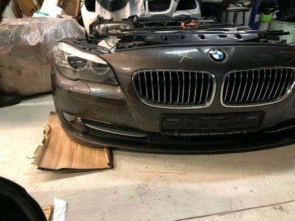 BMW 5 F10 F11 Stoßstange Kühler Scheinwerfer