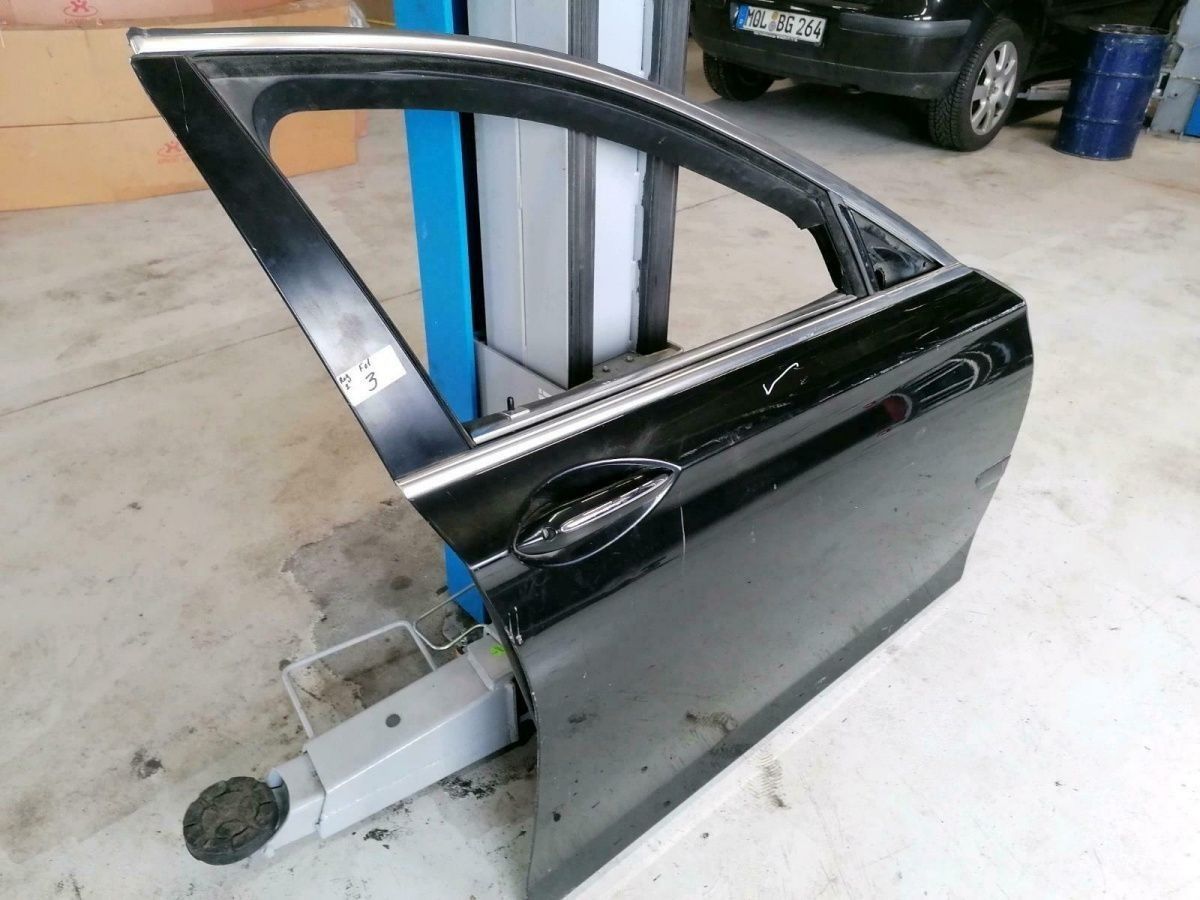 BMW original F01 passenger side door in good condition, 3rd place,