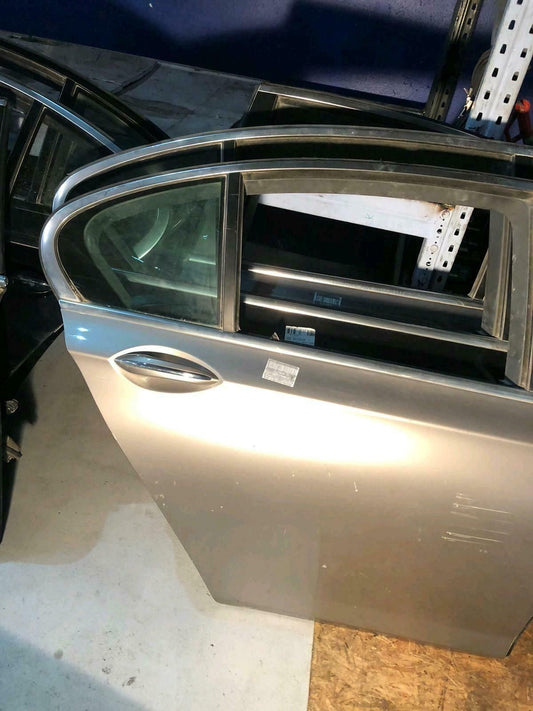 BMW original F01 rear right door in silver top condition