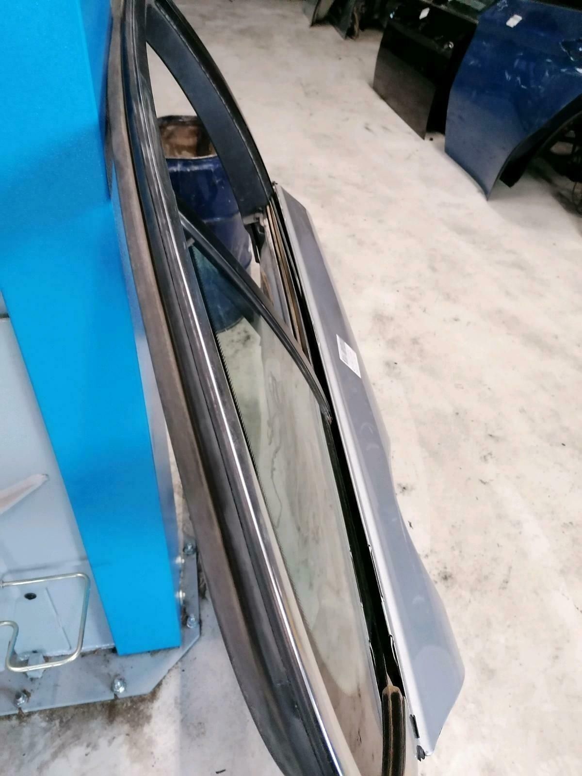 BMW original F01 rear right door without door handles