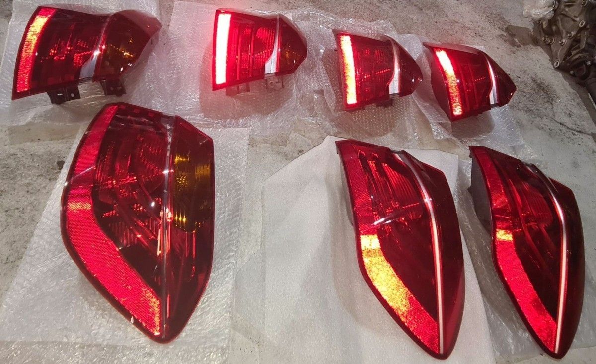 BMW Original F45 LCI Gran Tourer Heckleuchte LED NEU Rechts oder