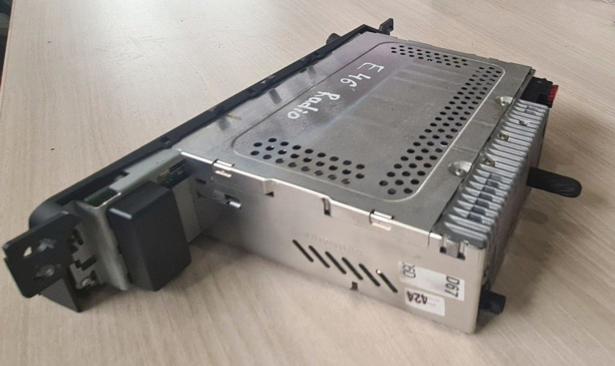 BMW Original E46 Navigation System Radio-Cassette 6942915