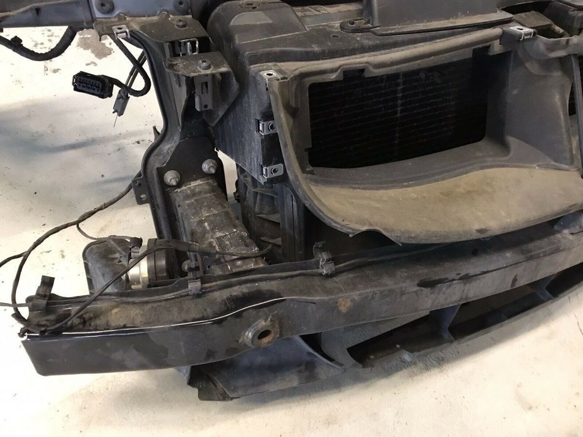 BMW Original 3 Series E90/E91 lock carrier without radiator package