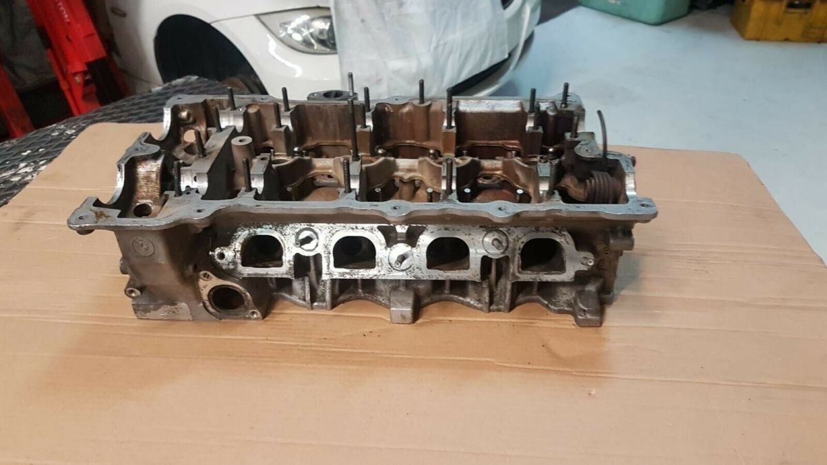 BMW original cylinder head N46 B20 75054229 BMW 3 (E90) 318I