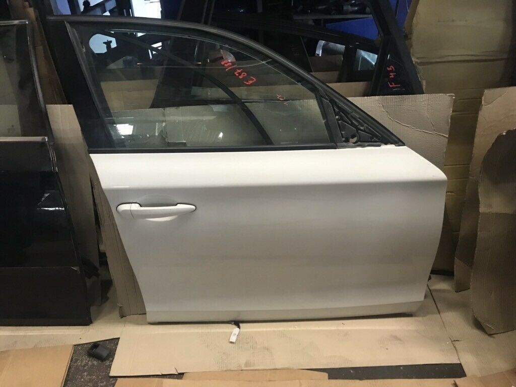 BMW original E87 front R door complete top condition