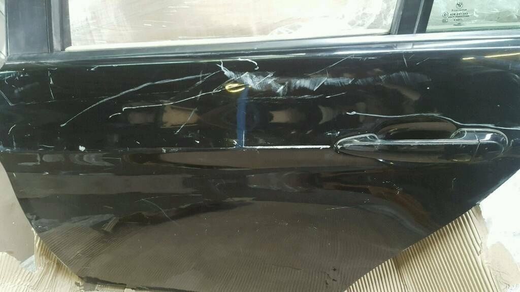 BMW original E90 rear door left complete with black door handle