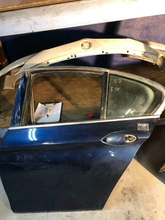 BMW original F10 rear left door in top condition, in oriental blue