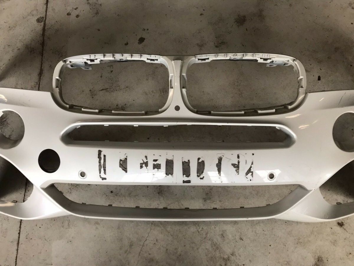 BMW original F15 X5 M-Sport bumper/covering white