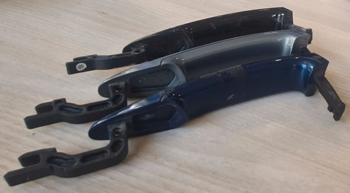 BMW original E90 door handle on the left