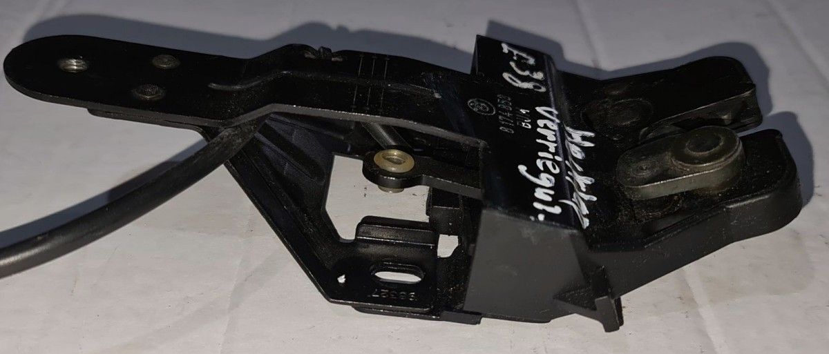 BMW original F10 tailgate lock 8174853