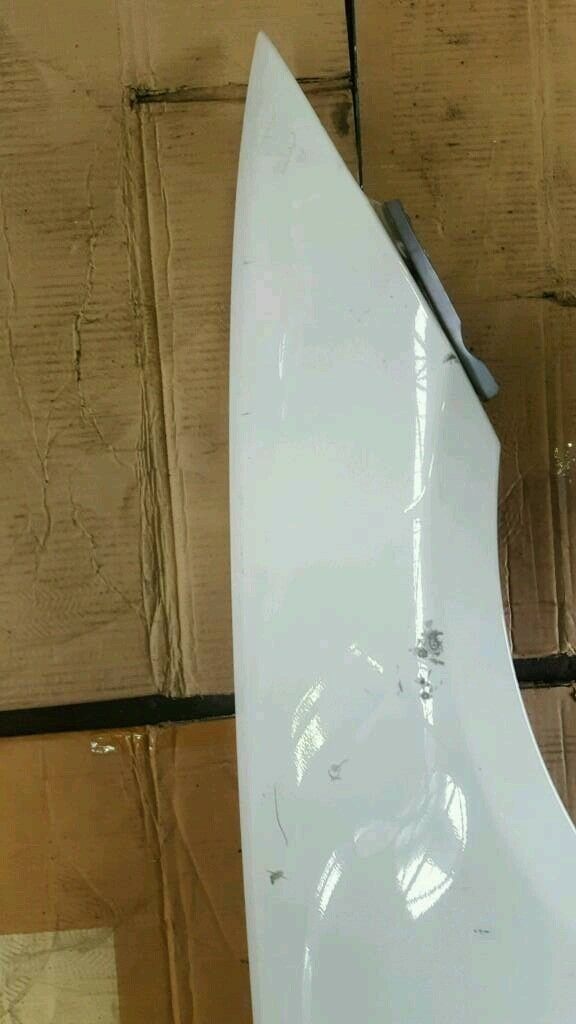 BMW original E90 fender right with indicator Alpine white