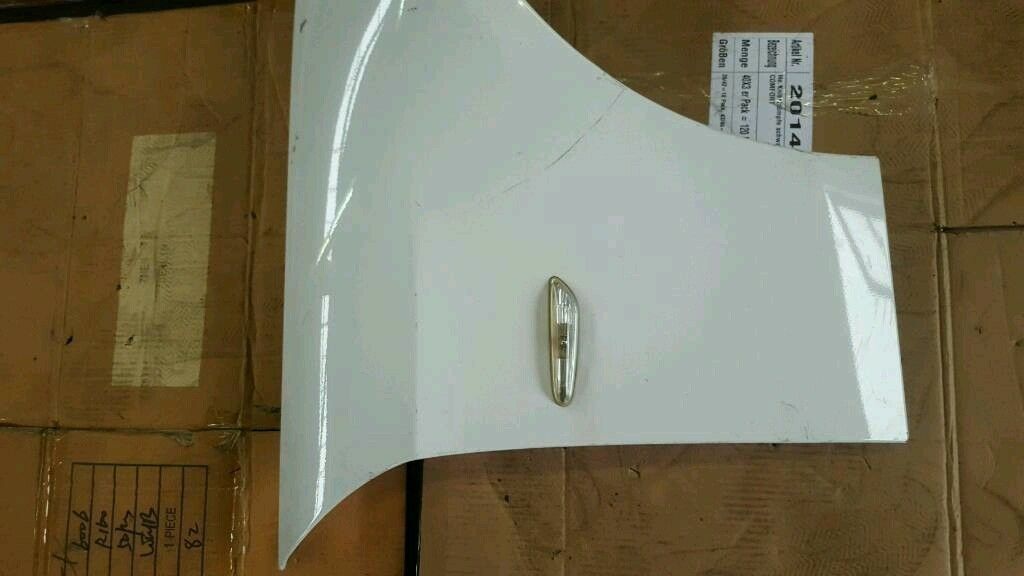 BMW original E90 fender right with indicator Alpine white