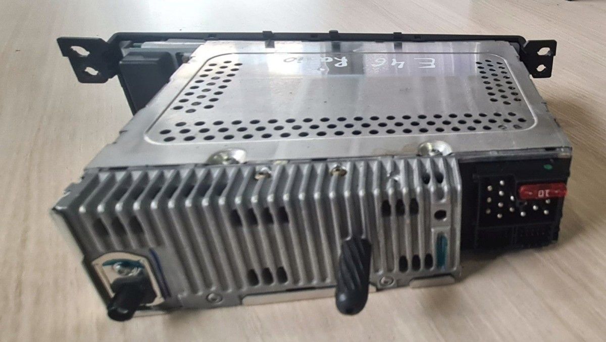 BMW Original E46 Navigation System Radio-Cassette 6942915