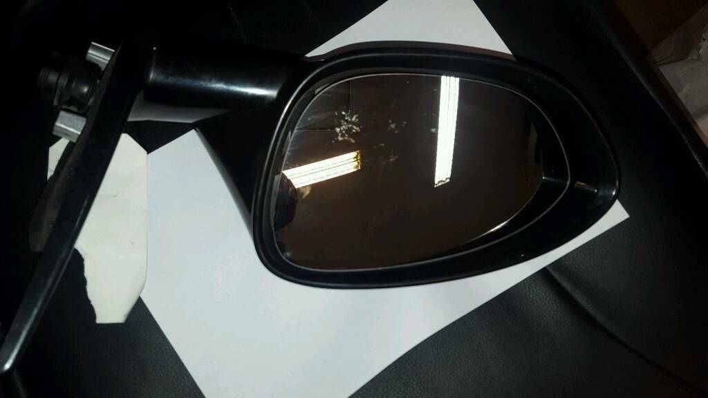 BMW Z4 E89 electric outside mirror part number: 7195313