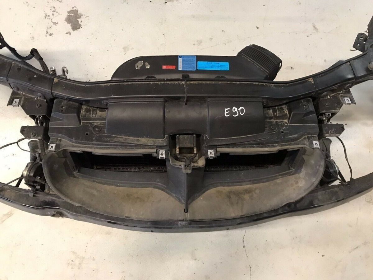 BMW Original 3 Series E90/E91 lock carrier without radiator package