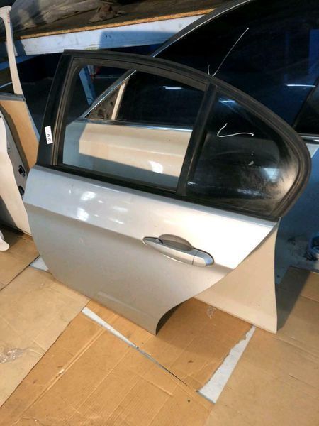 BMW original E90 door rear left color silver color code A08