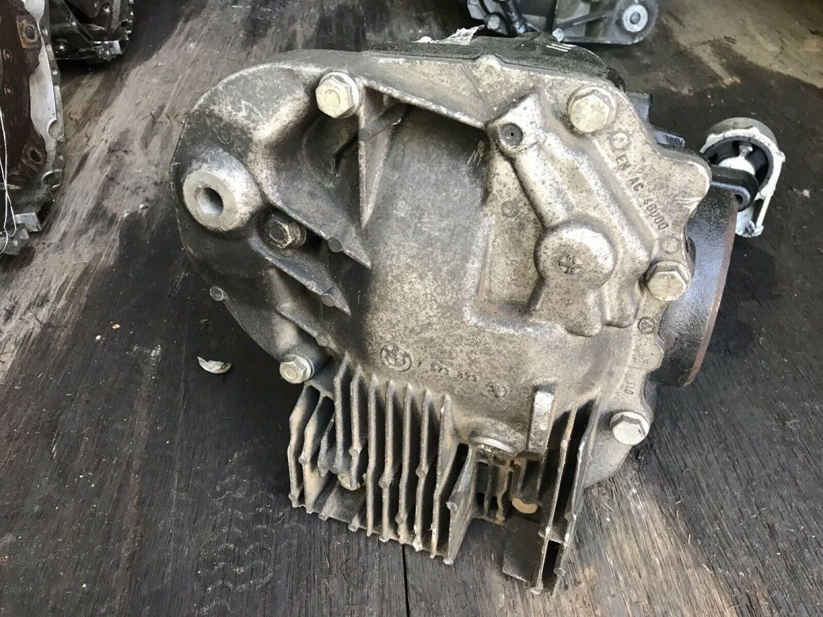 BMW Original 7 Series F01 2.81 Rear Differential OE 7563302